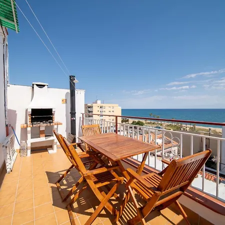 Terraza Al Mar Pineda De Mar